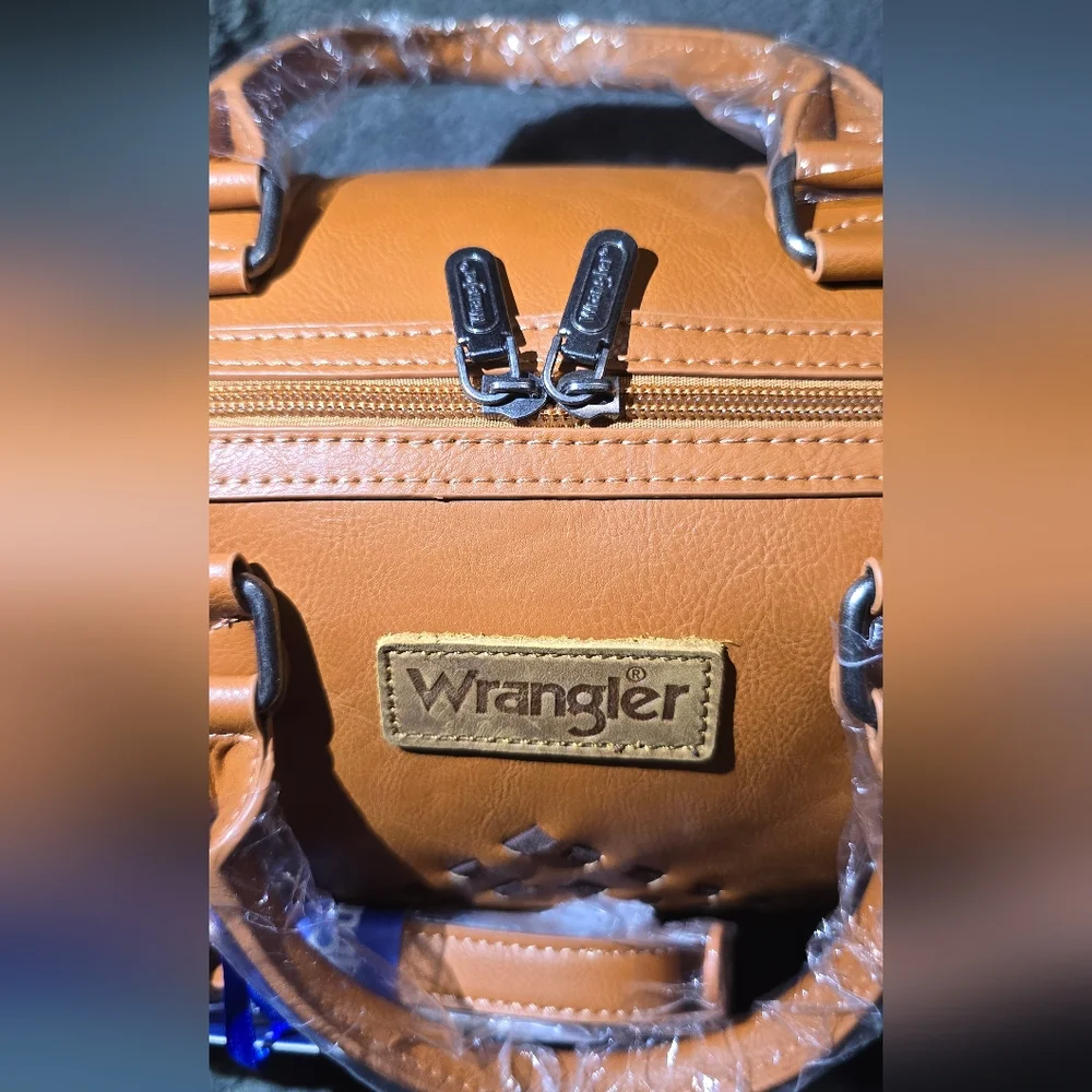 Wrangler W Barrel Purse
